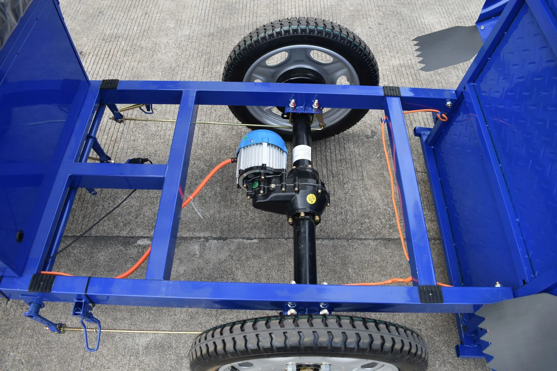 1.25m Iron Mountain Edition Flatbed - China Factory Manufacturer
