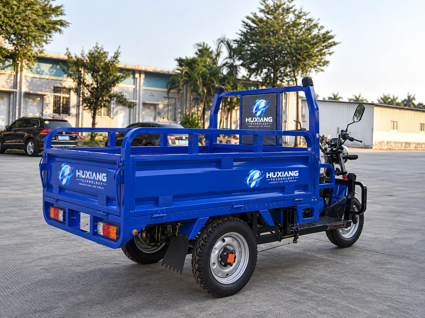 1.6m Load King Iron Three-Door - China Factory Manufacturer