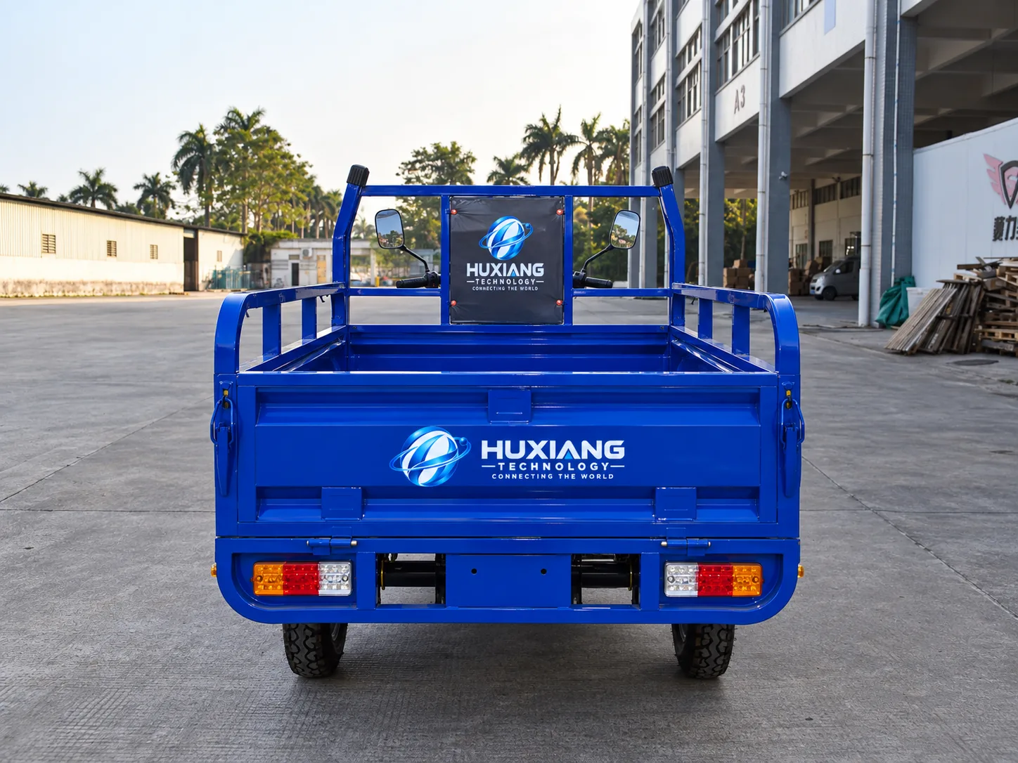 1.6m Load King Iron Three-Door - China Factory Manufacturer